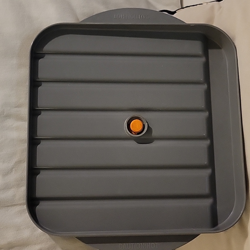 Microwave Bacon Cooker With Lid.Gray and Orange. - Picture 2 of 10